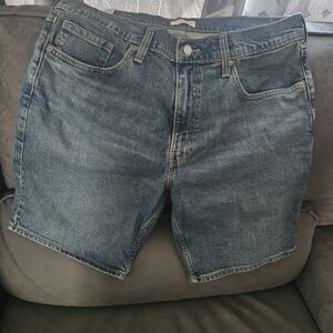 Gently Used Levi's Denim Shorts Sz36